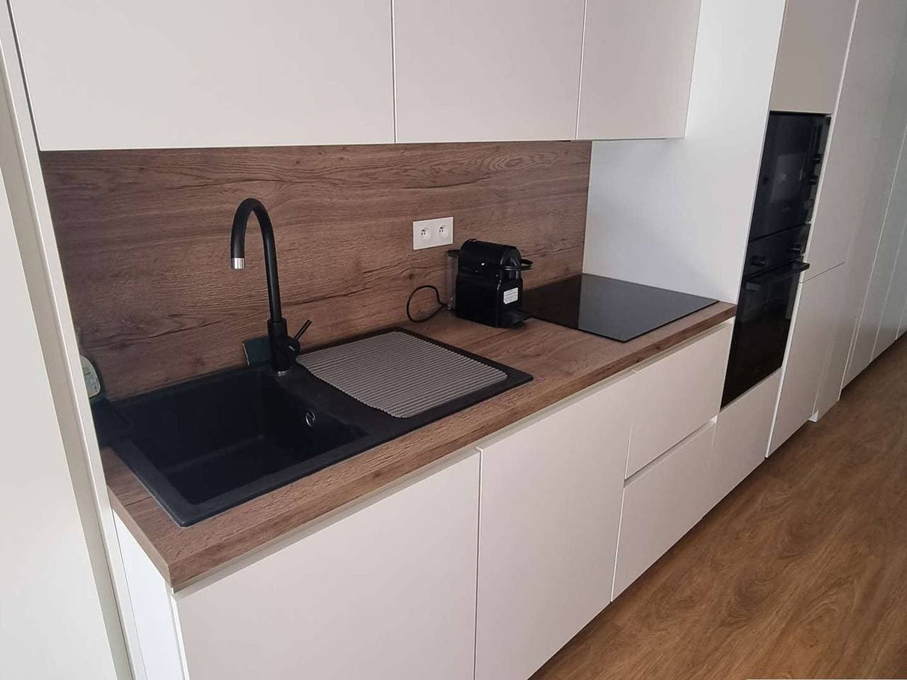 Foto 6 von 11: Renovierte Wohnung, direkt an der Piste, Internet inklusive