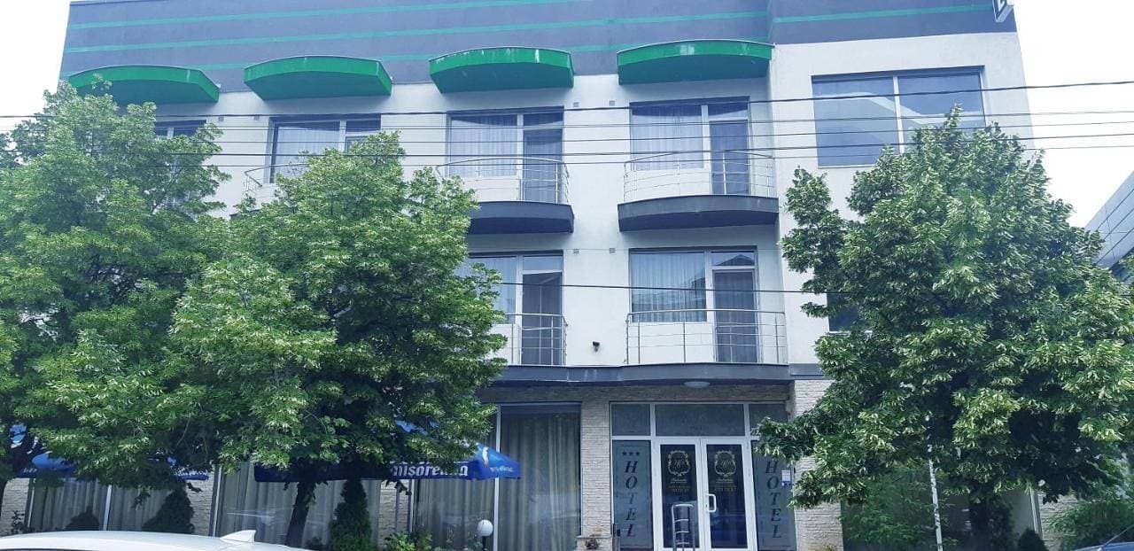 Hotel Ambasador 1