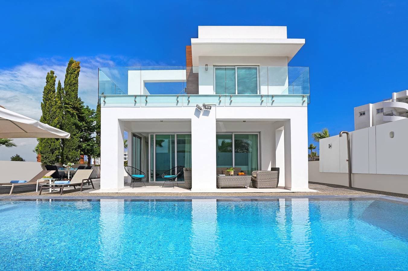 Foto 8 von 38: Villa für 5 Personen mit Balkon