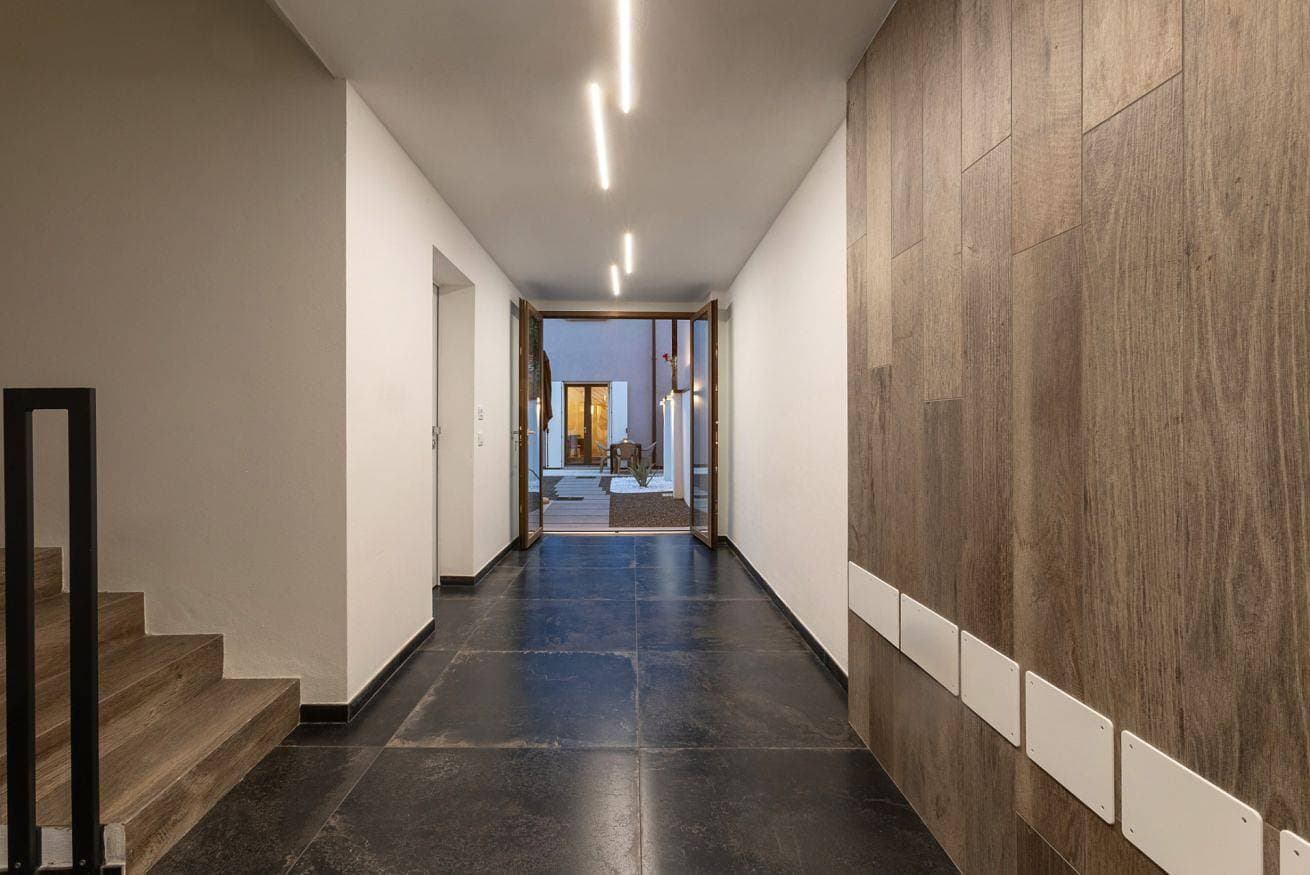 Foto 5 von 43: Ferienwohnung für 9 Personen mit Balkon