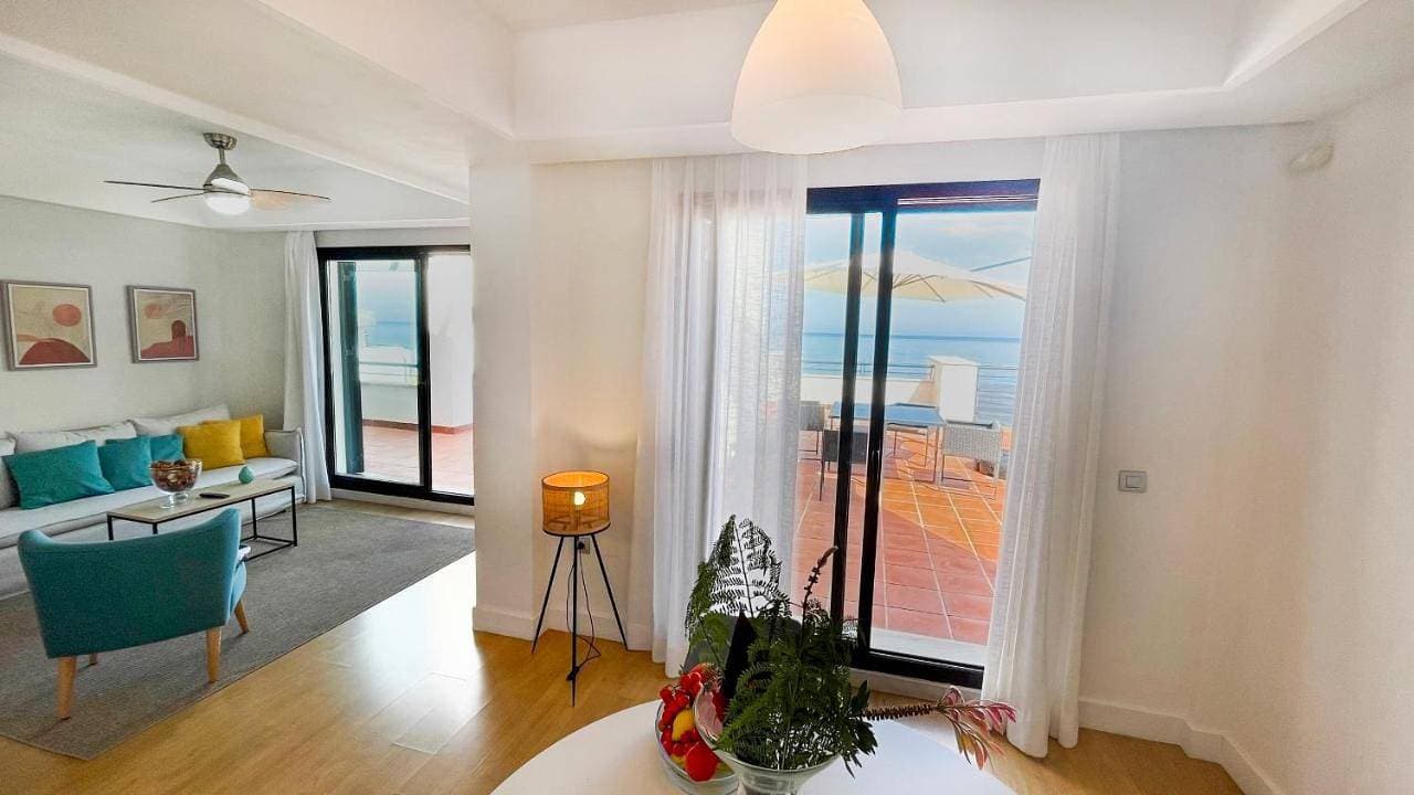 Foto 11 von 43: Apartment with Sea View