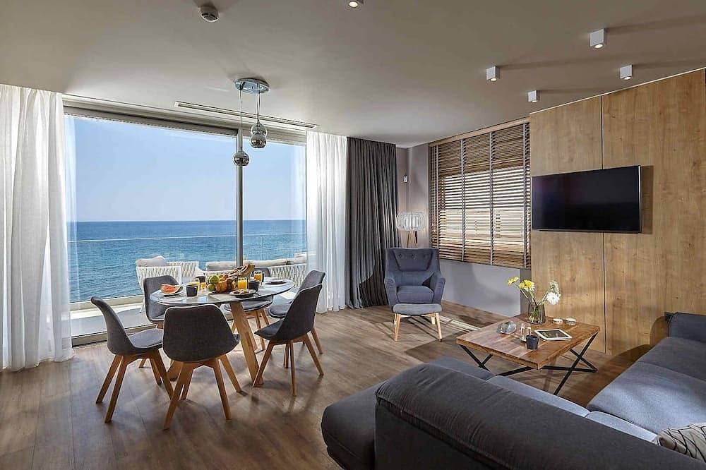 Foto 12 von 30: Neu Seafront Apartment, familienfreundlich, ruhig und zentral mit Infinity-Pool