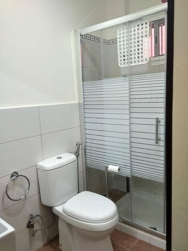 Foto 7 von 8: Double Room with Private Bathroom