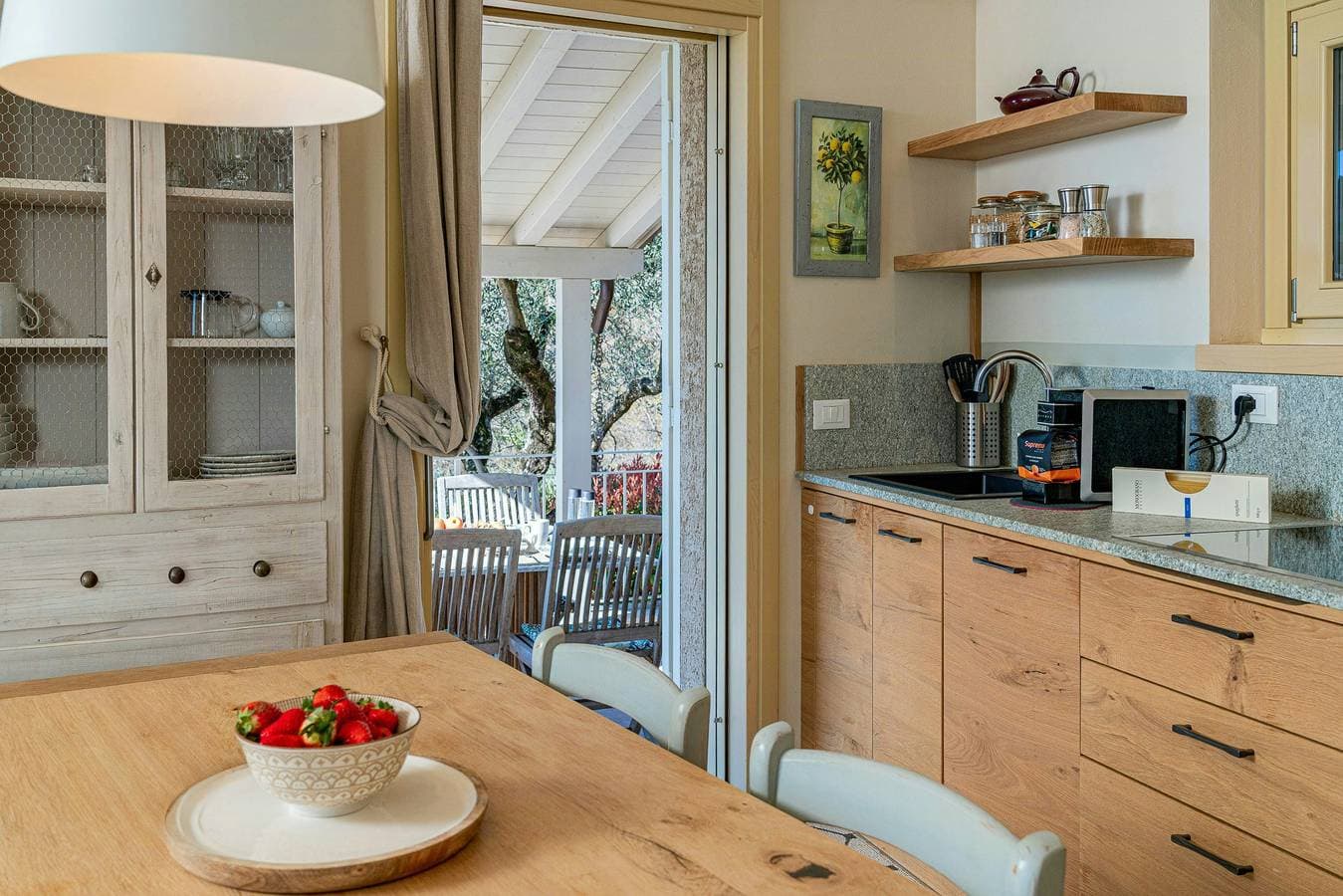Foto 6 von 26: Ferienwohnung in einer Villa mit Pool am Gardasee