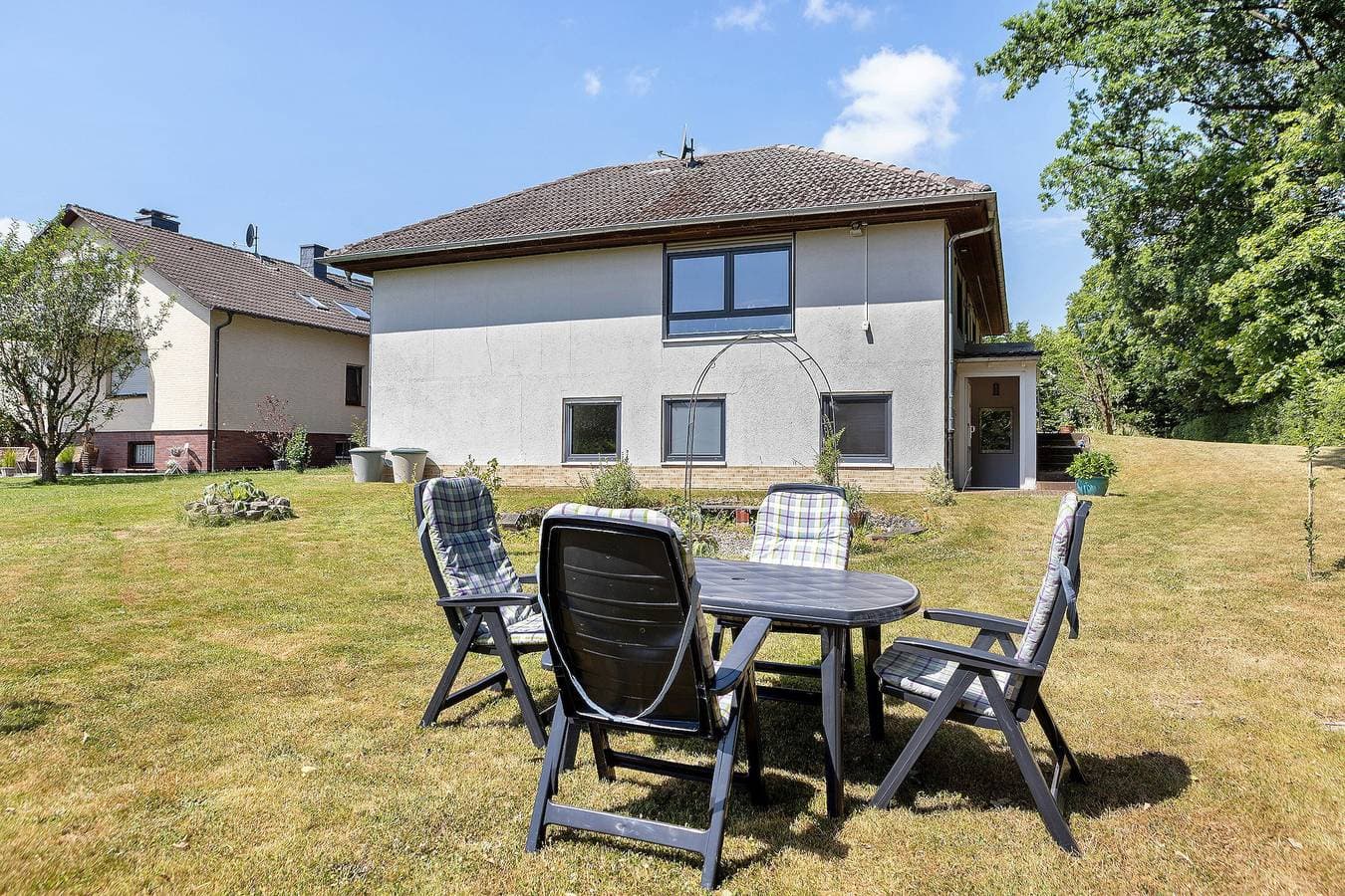 Foto 3 von 20: Apartment 'Vollmarshausen' mit Gemeinschaftsgarten und WLAN
