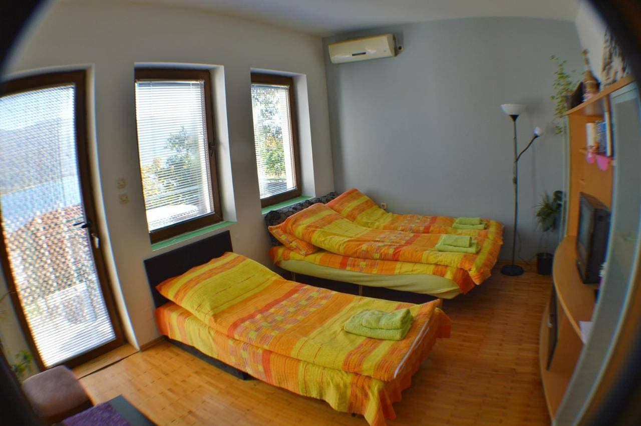 Foto 11 von 19: Apartment with Balcony and Lake View (4 Adults)