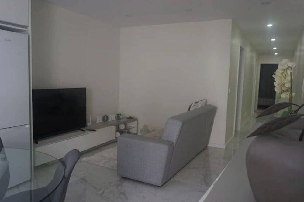 Apartment in the historic center of Ponta Delgada 1