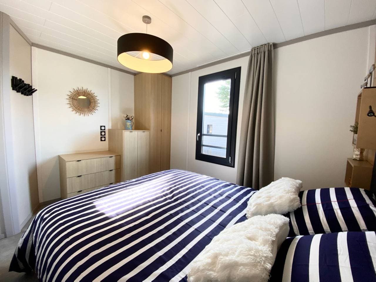Foto 12 von 34: Gemütliches Ferienhaus mit beheiztem Pool, 4 Schlafplätze und privater Terrasse