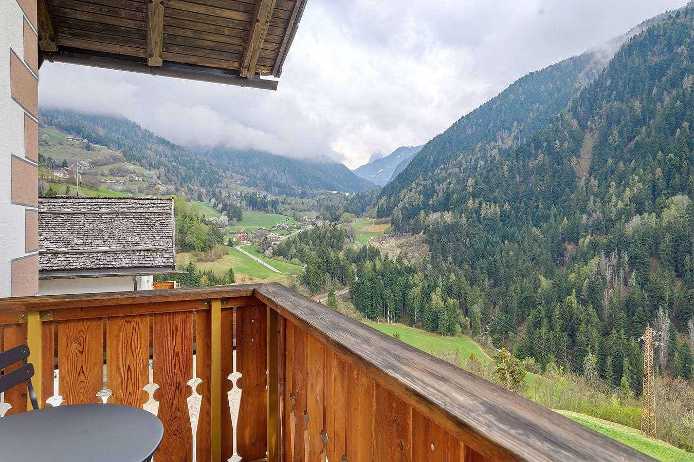 Foto 4 von 32: Apartment 'Unterzerunhof Klein' mit Bergblick, privater Terrasse und WLAN