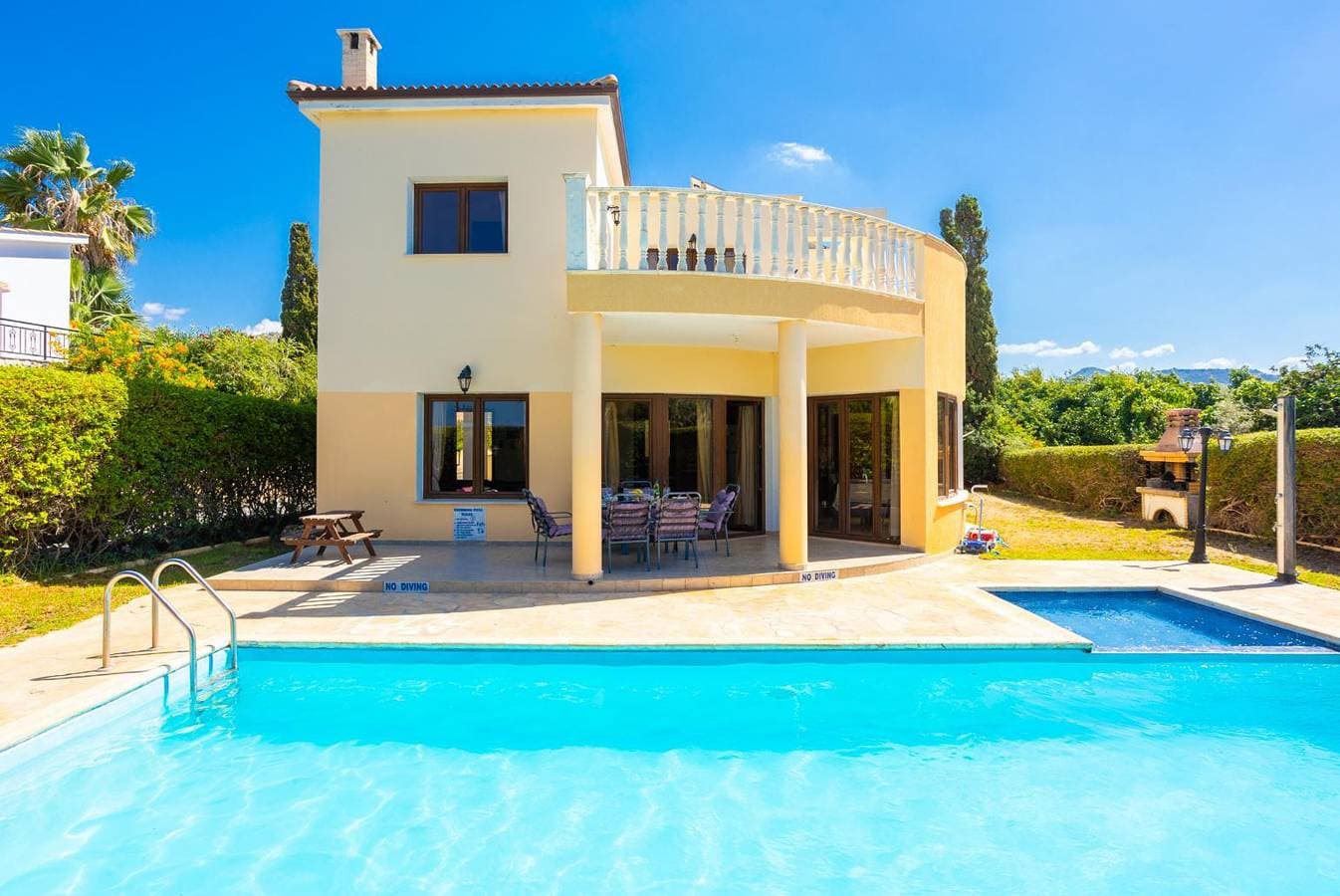 Foto 3 von 34: Villa für 6 Personen mit Meerblick