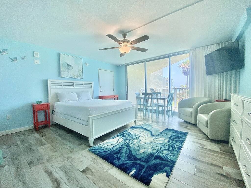 Foto 8 von 14: Sandcastle Condominiums Unit 319