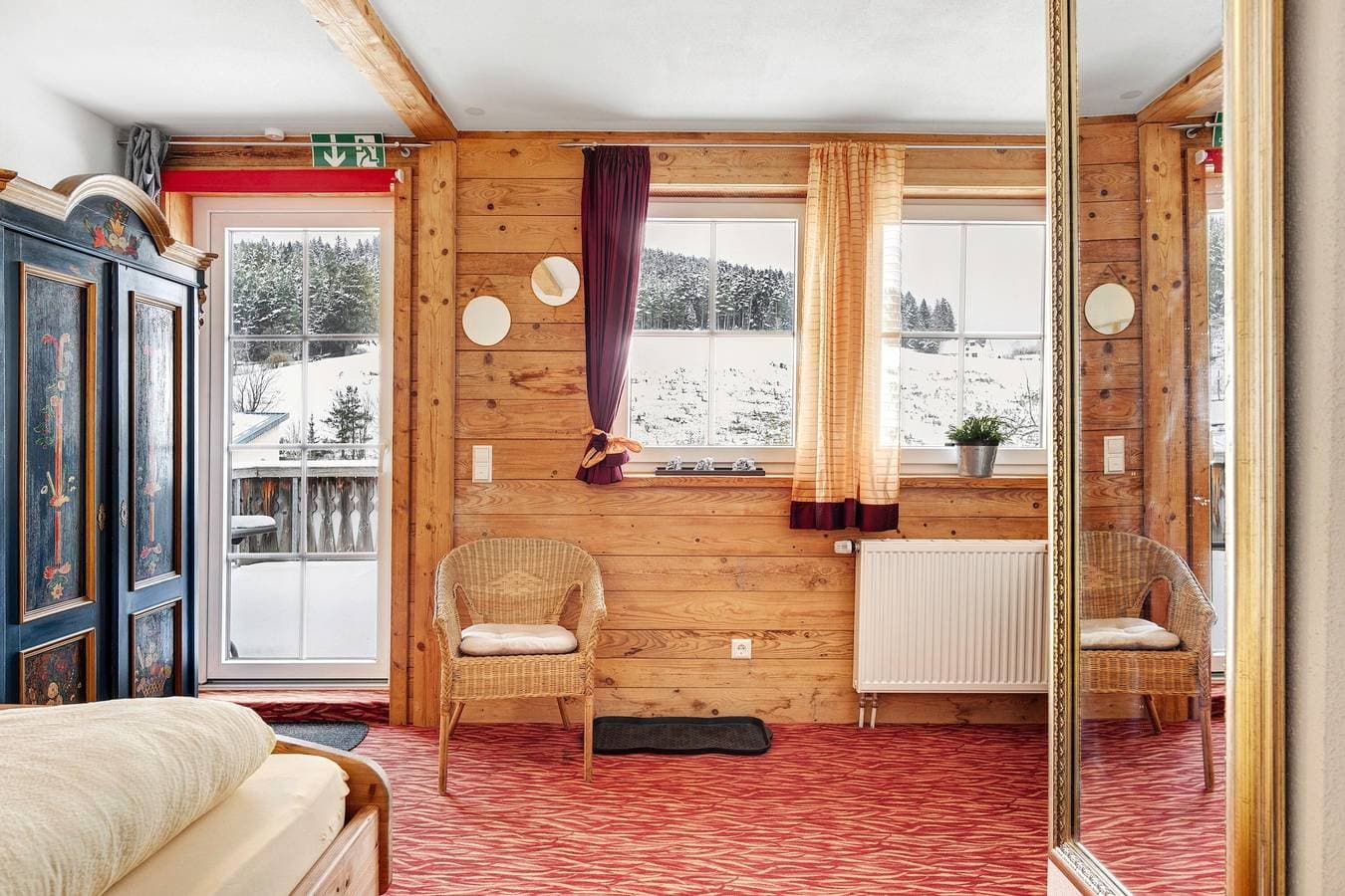 Foto 5 von 44: Zimmer 'Doppelzimmer Mit Balkon 21' mit Gemeinschaftsgarten, Balkon und Wi-Fi