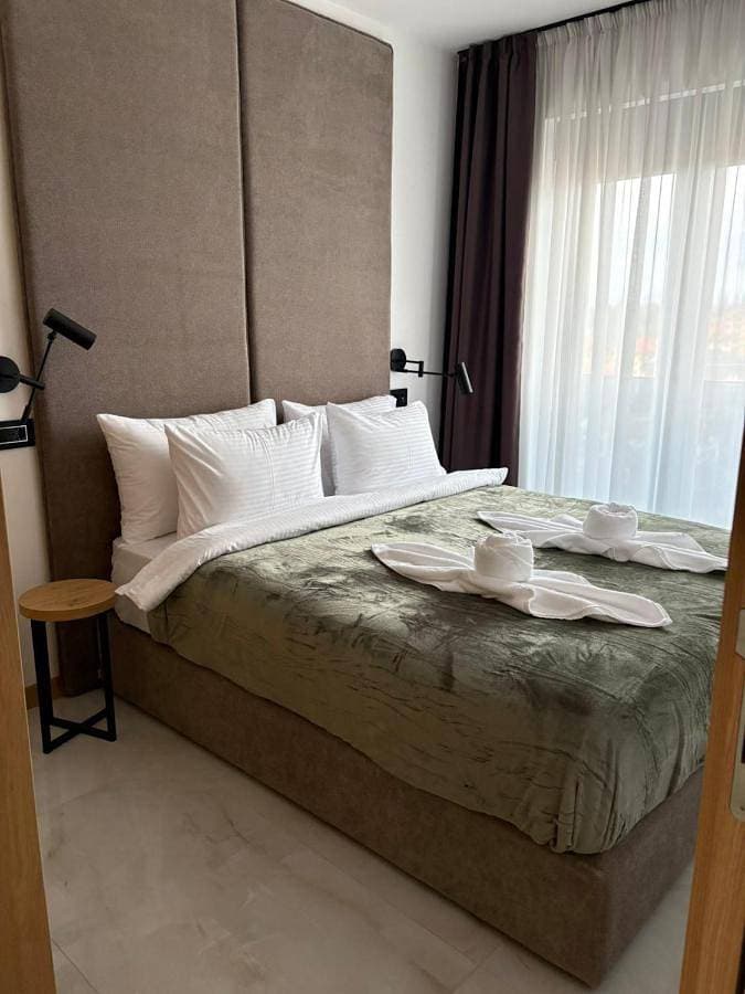 Foto 4 von 10: Premium Two-Bedroom Apartment with Balcony, Terrace and Free Spa Access