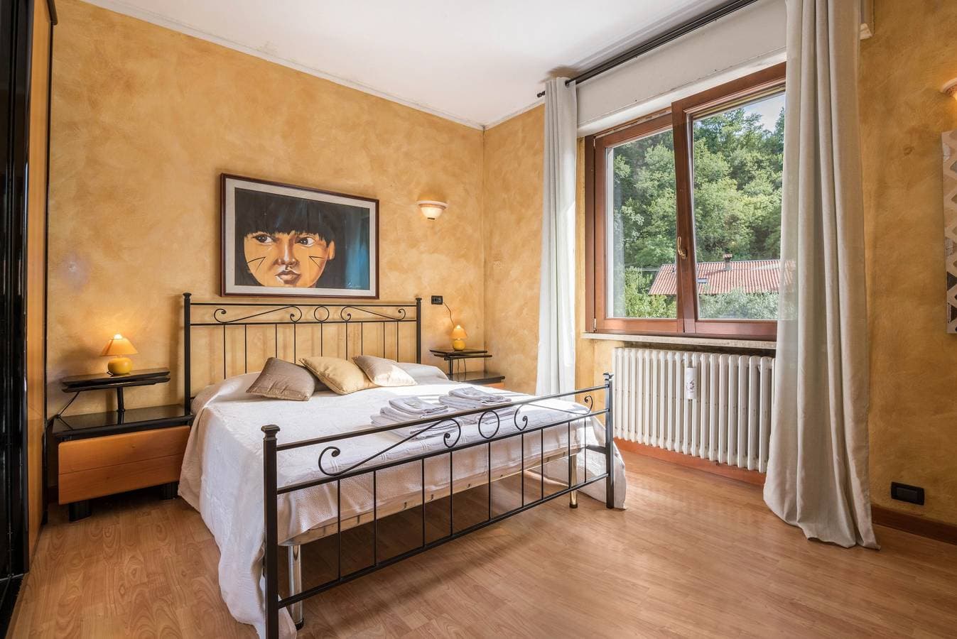 Foto 11 von 33: Ferienwohnung mit Seeblick, Pool, WLAN & Terrasse