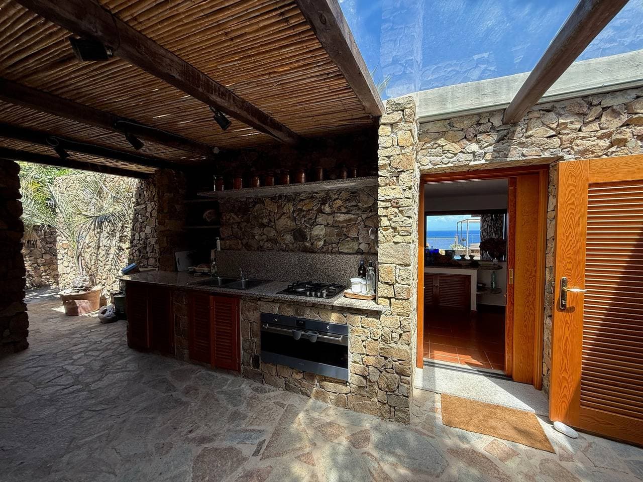 Foto 12 von 37: Villa 'Le Palme' mit Meerblick, WLAN und Klimaanlage