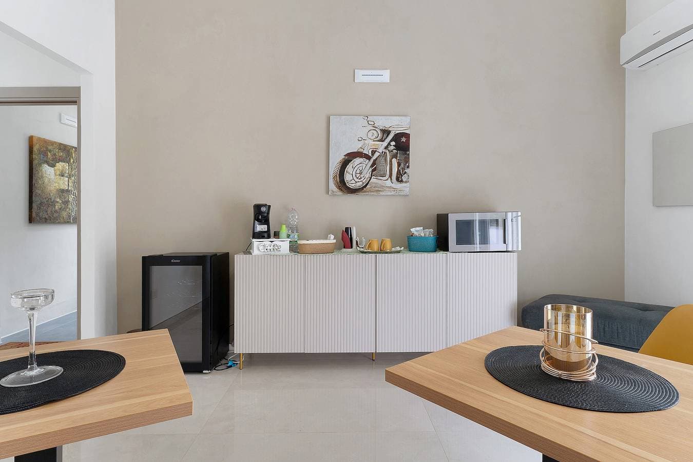 Foto 3 von 28: Zimmer 'Villa Maryam - Salvia' mit Gemeinschaftsterrasse, WLAN und Klimaanlage