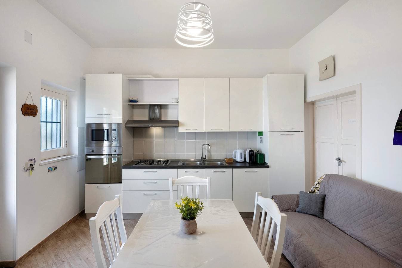 Foto 5 von 21: Apartment 'Bella Veduta Luna' mit Meer- und Bergblick, WLAN und Klimaanlage