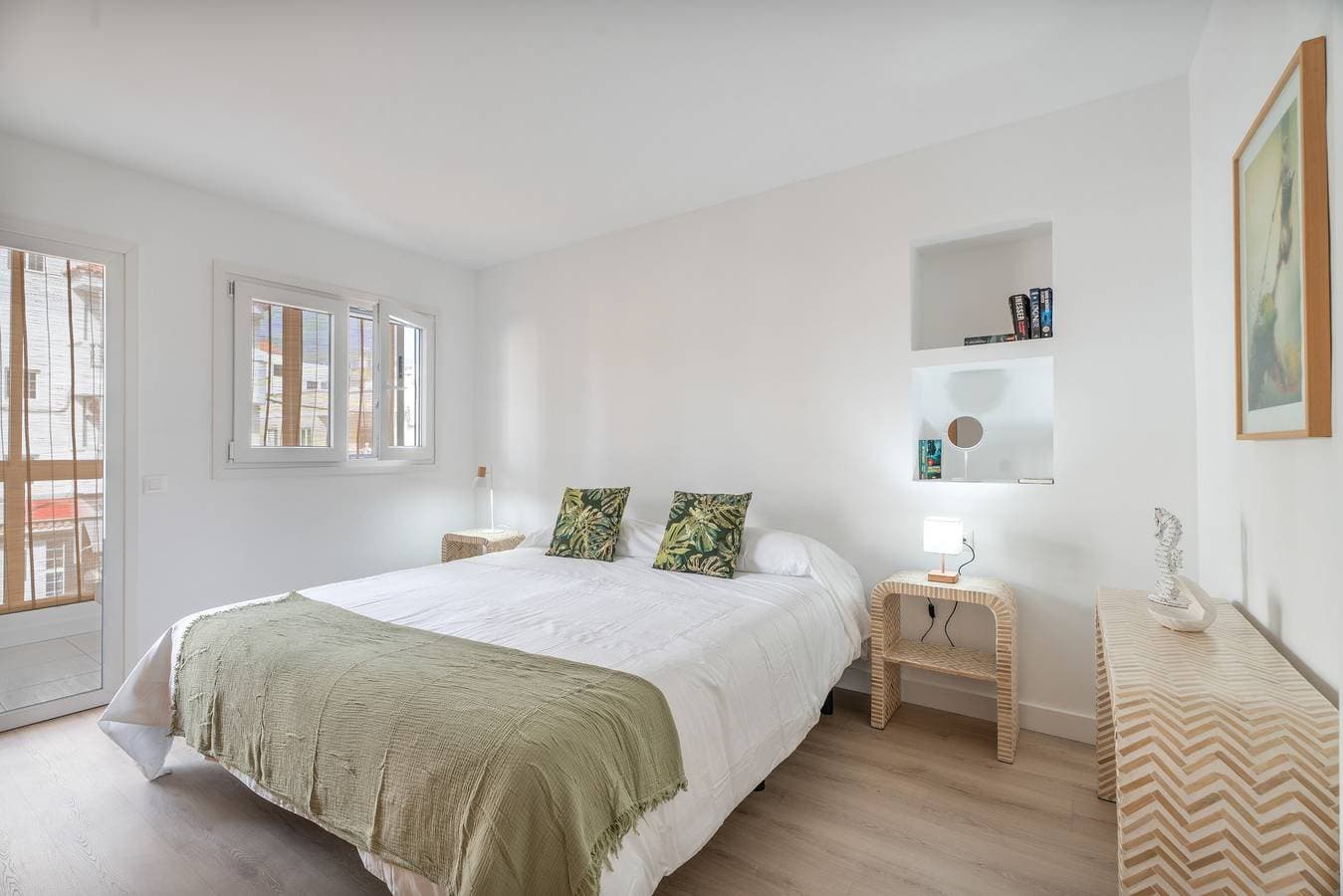 Foto 9 von 25: Ferienwohnung 'Apto 1B · Rincón Gourmet Alcalá' mit Balkon, WLAN & Klimaanlage