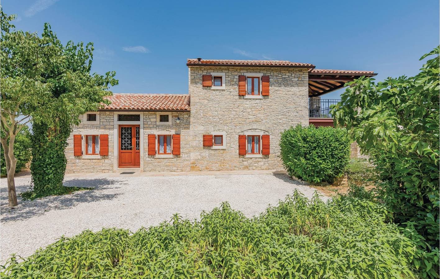 Foto 13 von 36: Reizende 2-Zimmer-Wohnung mit Pool und Terrasse in Butkovići – in der Nähe des Stadtzentrums