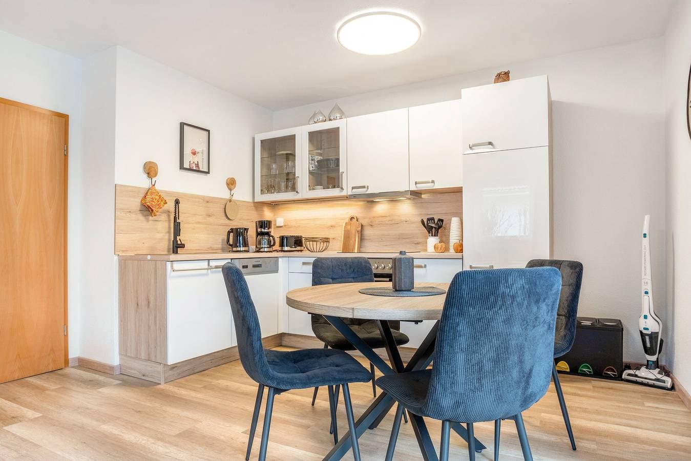 Foto 5 von 24: Apartment 'Carmen' mit privater Terrasse, gemeinsamem Garten und WLAN