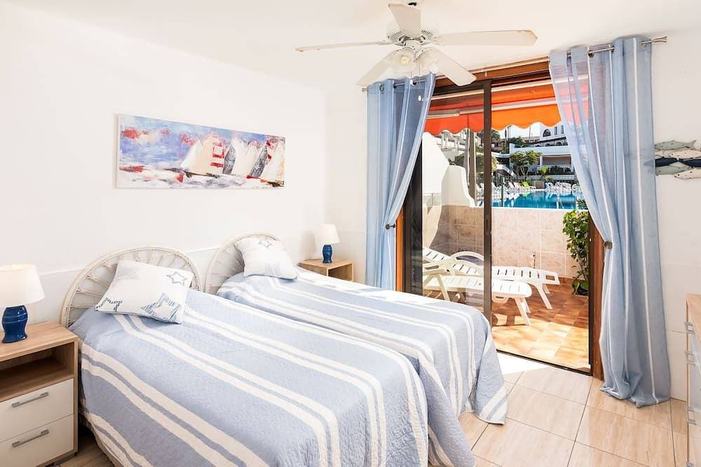 Apt. am Pool mit 1 Schlafzimmer und neuer Überarbeitung des Pools für über €100K 1