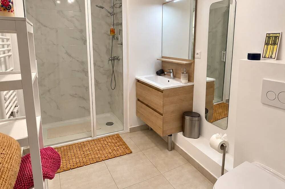 Foto 3 von 21: 2 Room 3* Flat With A/C & Pool   Bormes/Le Lavandou