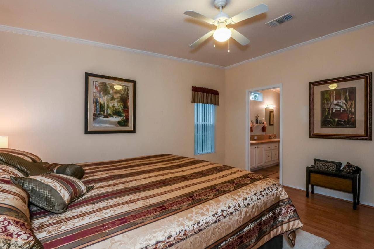 Foto 13 von 37: The Blue Nile! Your Florida Vacation is Calling. Vacation, Leisure or Business