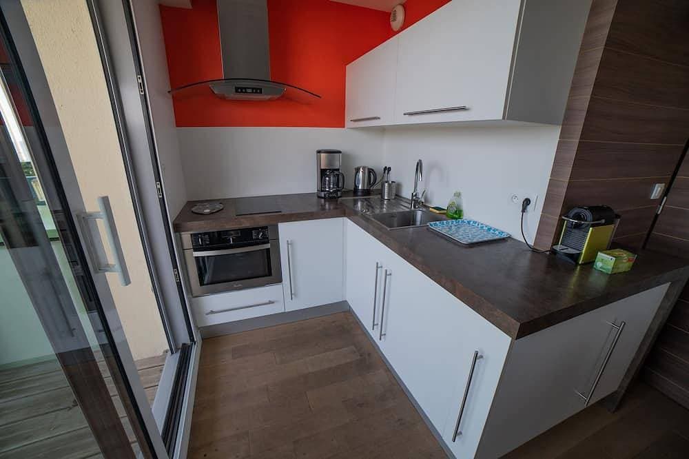 Foto 7 von 12: Wohnung 2 Personen Füße im Wasser Erdgeschoss Terrasse