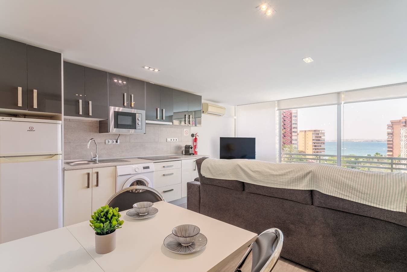 Foto 11 von 25: Ferienwohnung 'Vistas Al Mar' mit Gemeinschaftspool, Wi-Fi und Klimaanlage