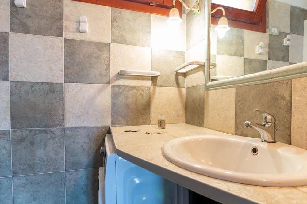 Foto 6 von 18: Willkommen im Casa Libeccio, einem gemütlichen Ferienhaus in Pistis an der wunderschönen Westküste Sardiniens. Ein perfekter Ort für alle, die einen entspannten Urlaub inmitten der Natur und umgeben von atemberaubenden Landschaften verbringen möchte