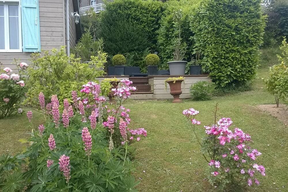 Foto 5 von 15: Charmantes Ferienhaus 200 Meter vom Strand entfernt, in einem schönen Waldgrundstück