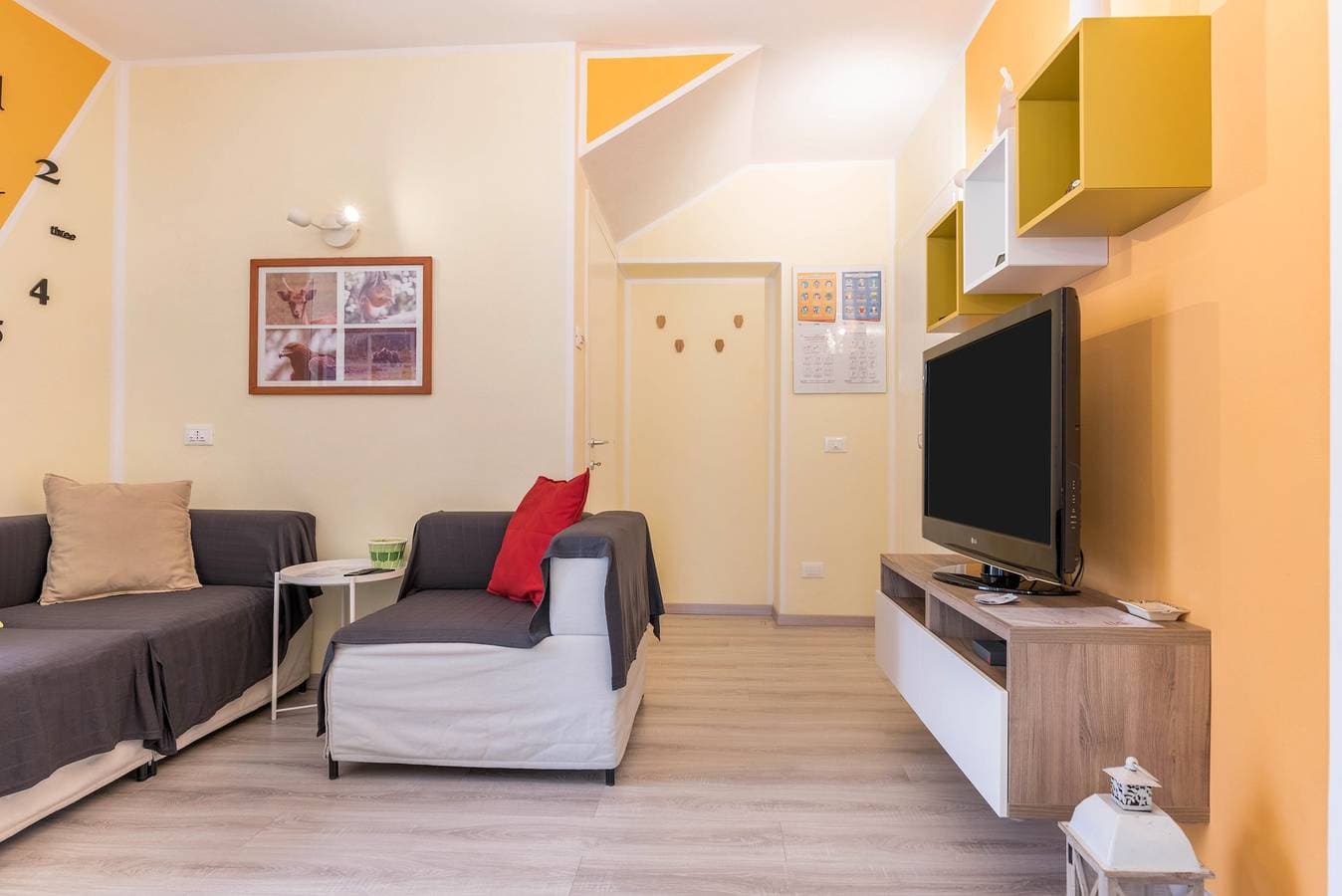 Foto 4 von 32: Kinderfreundliche Ferienwohnung "Le Quattro Stagioni" am See mit Bergblick