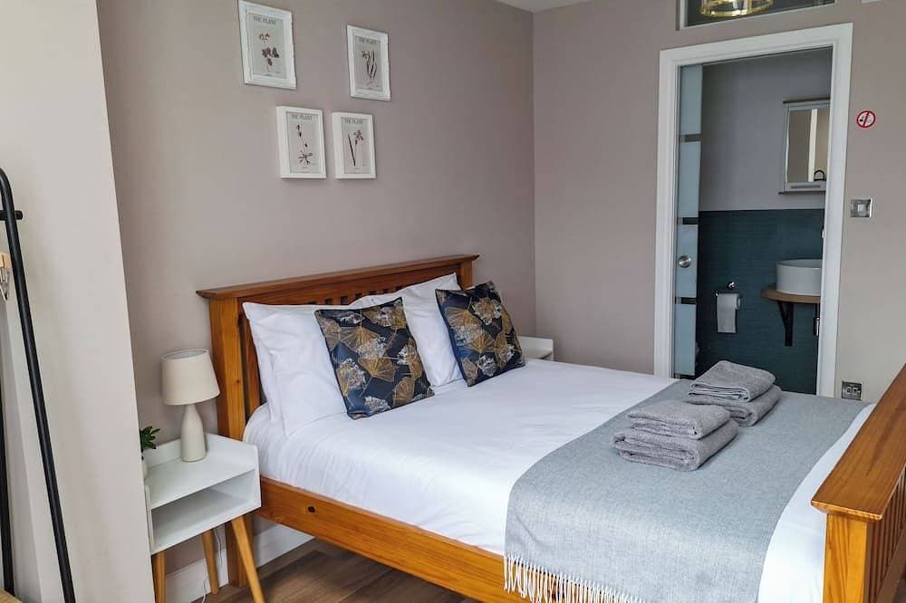 Foto 3 von 27: A new 3-bed flat with en-suite near Heathrow