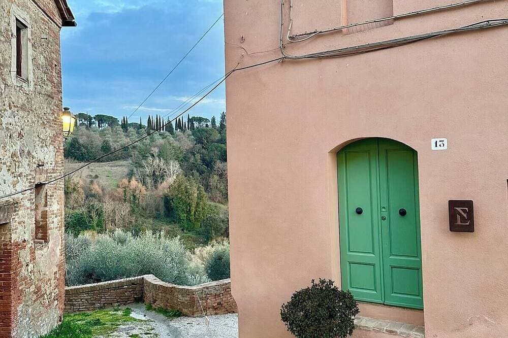 Charming Siena Countryside Stay 1