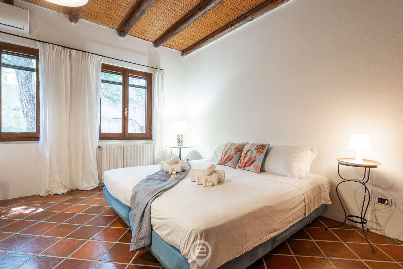 Foto 5 von 53: Villa für 6 Personen mit Balkon/Terrasse