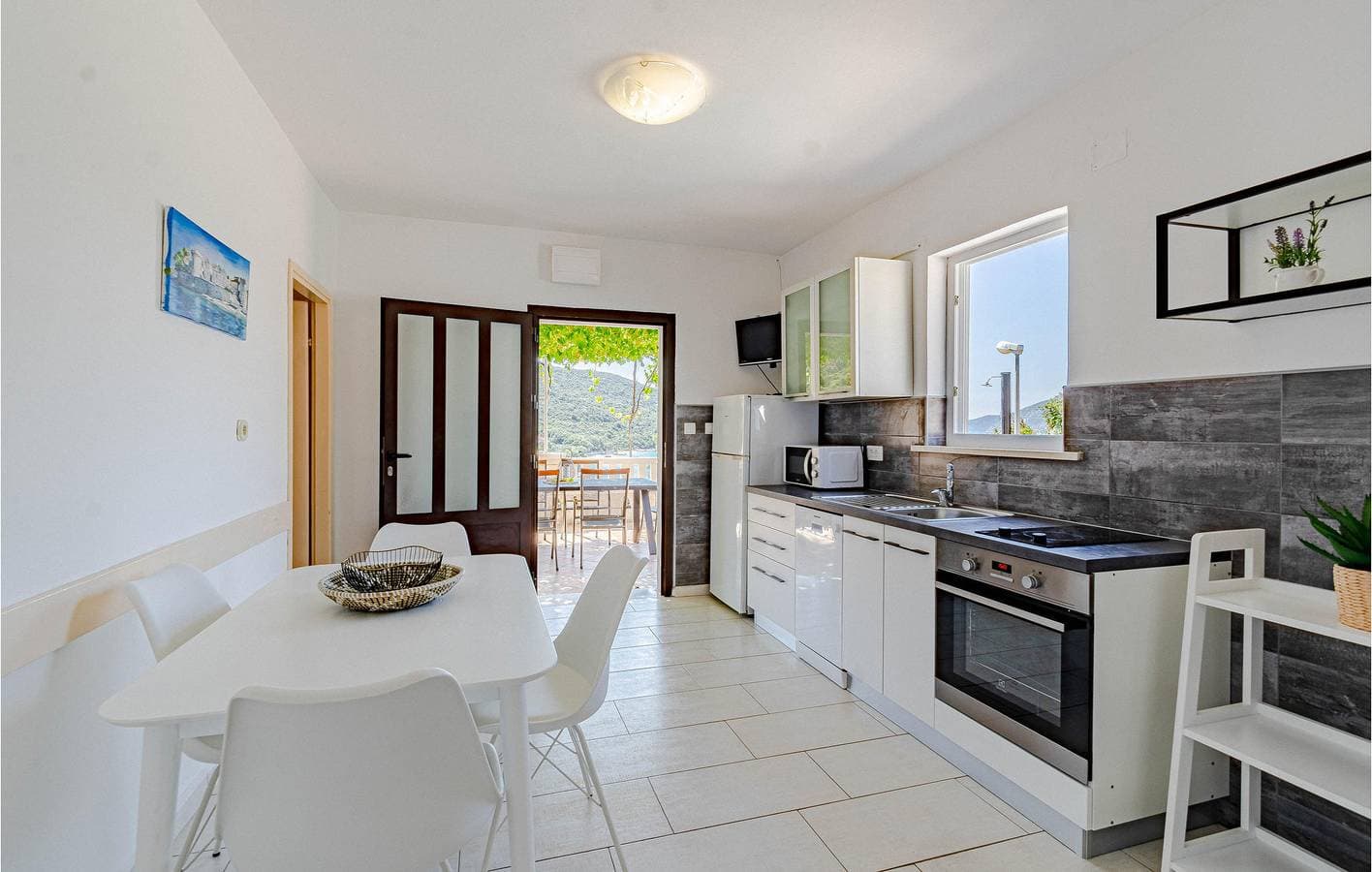 Foto 9 von 38: Reizende 2-Zimmer-Wohnung mit Pool, Terrasse und in Strandnähe