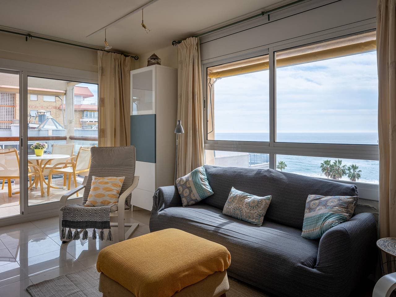 Foto 2 von 36: 2-Zimmer-Wohnung mit Meerblick in Torredembarra