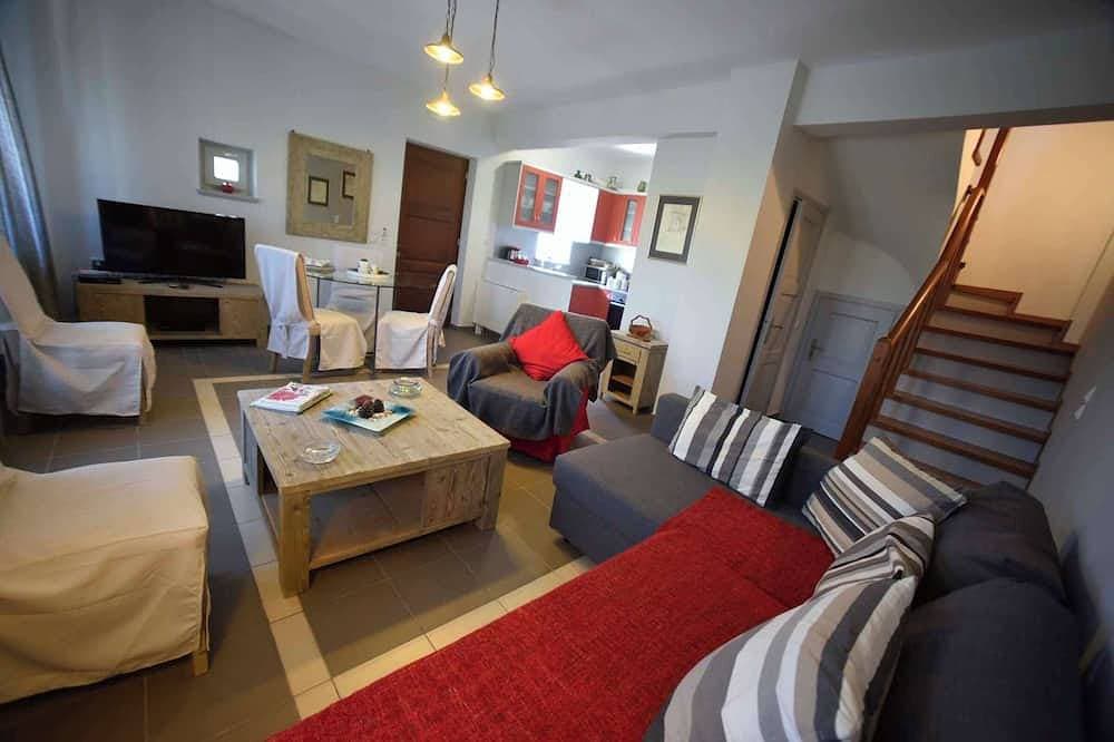 Charming maisonette in Molyvos in an ideal location 1