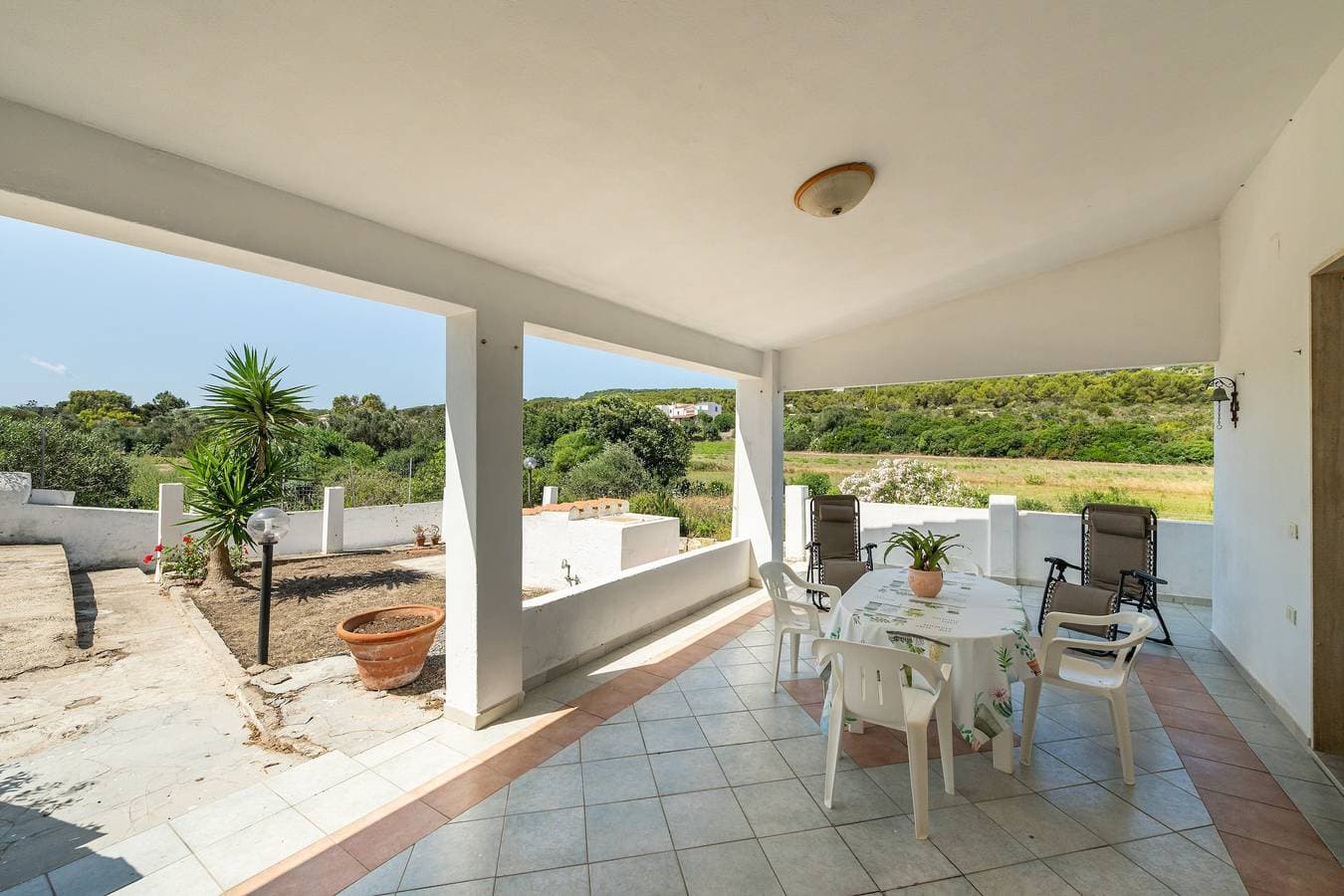 Foto 2 von 27: Ferienhaus 'Cala Lunga' mit privater Terrasse und privatem Garten