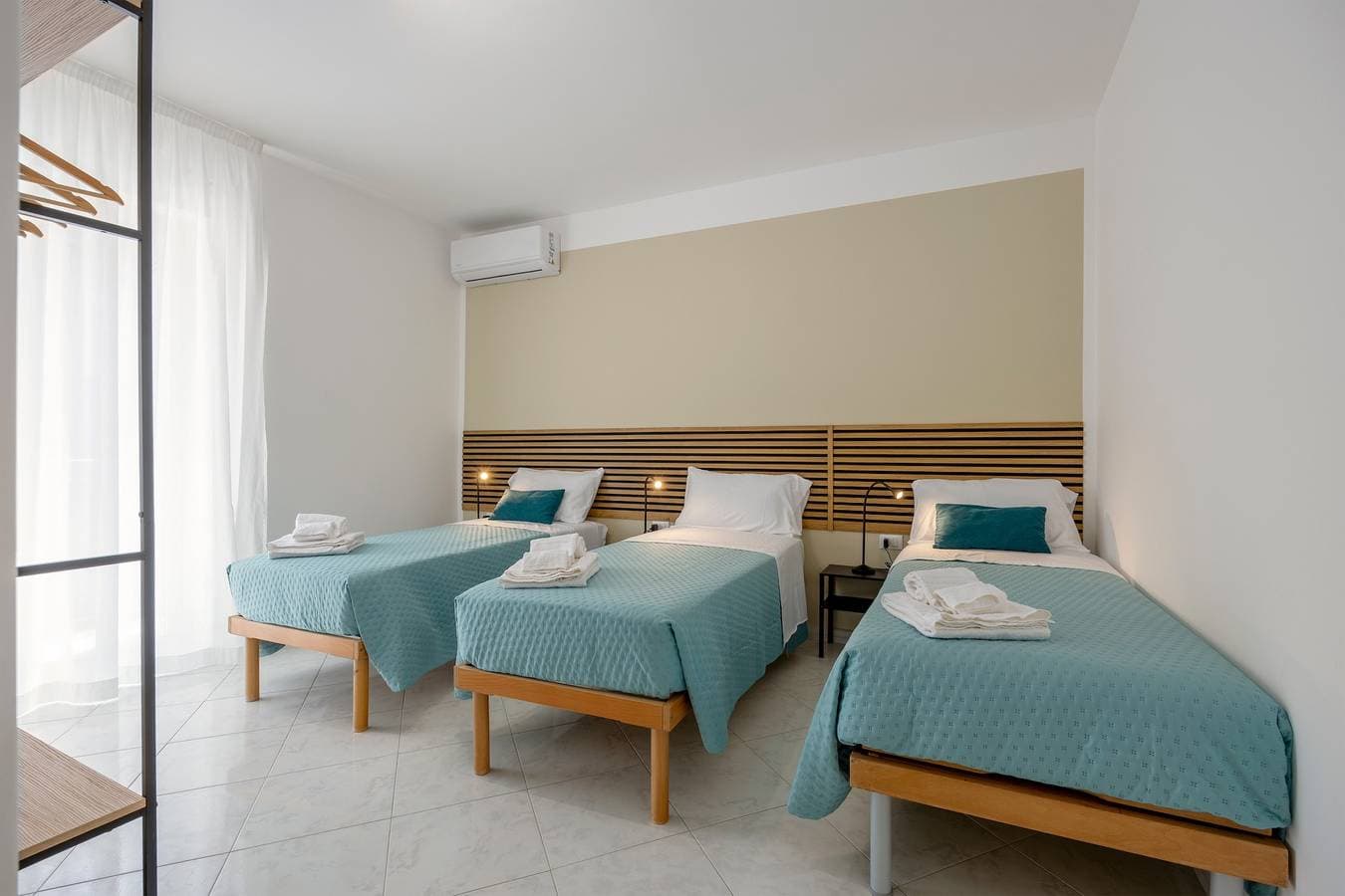 Foto 11 von 26: Ferienhaus 'Piazzetta Al Mare' mit Meerblick, WLAN und Klimaanlage
