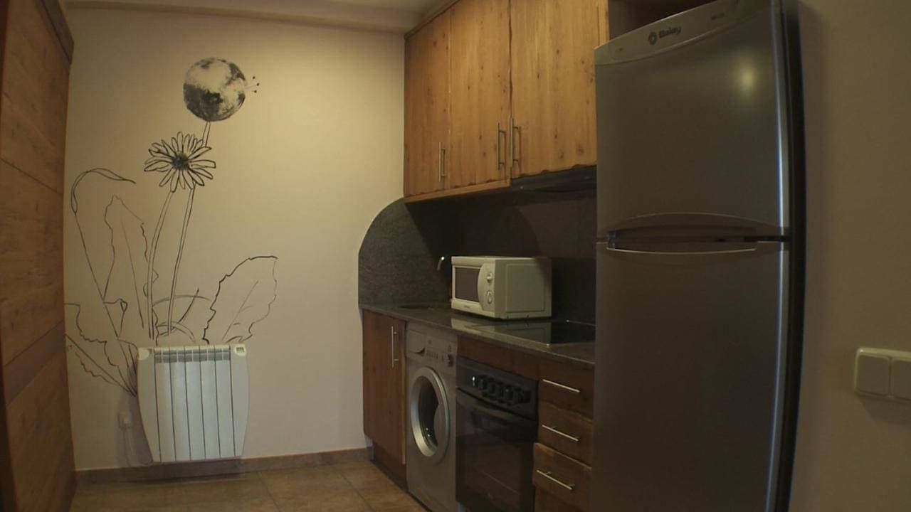 Foto 3 von 10: Two-Bedroom Apartment