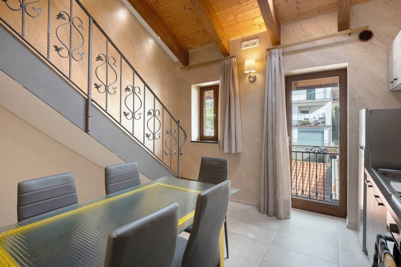 Foto 10 von 33: Appartement 'Donna Sofi' mit Meerblick, WLAN und Klimaanlage