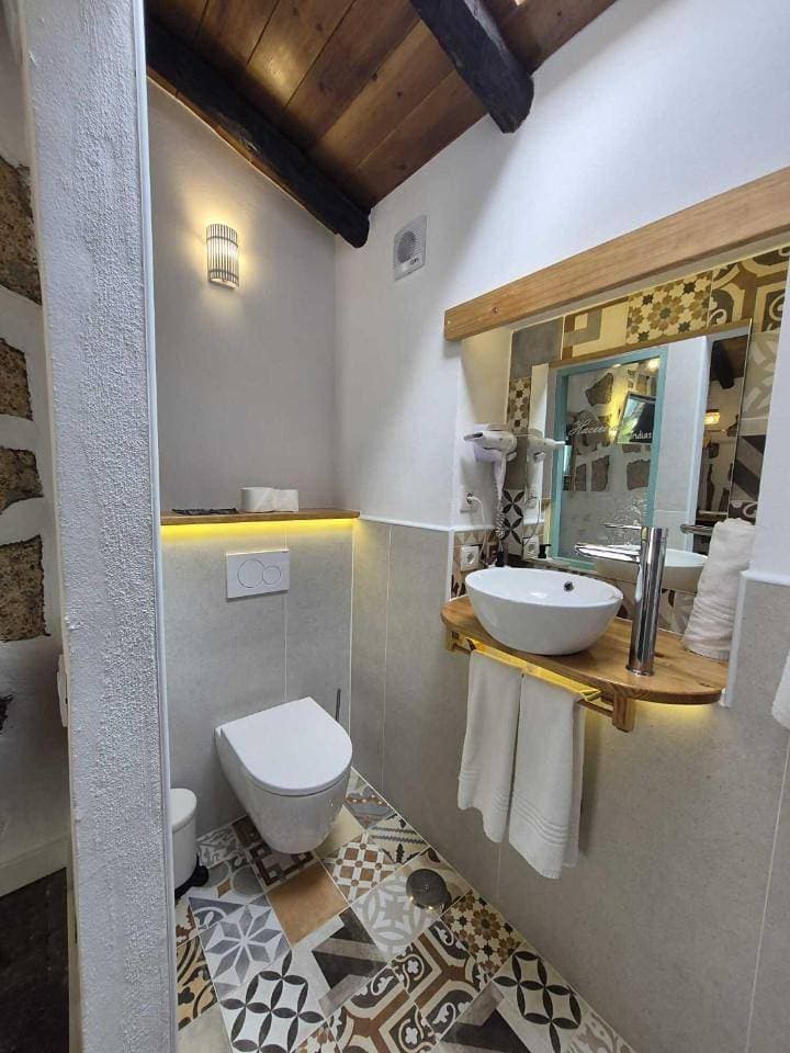 Foto 9 von 26: Double Room with Private Bathroom