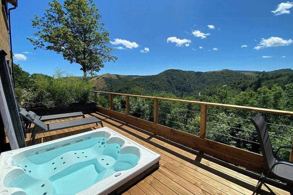 Moderne Villa mit Blick auf den Mont Lozère 1
