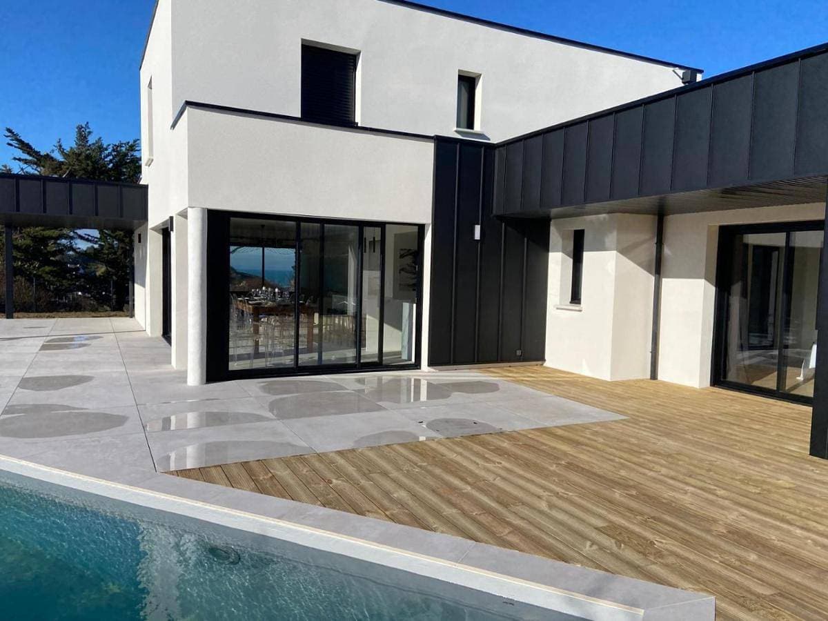 Magnifique villa avec piscine à deux pas du port 1