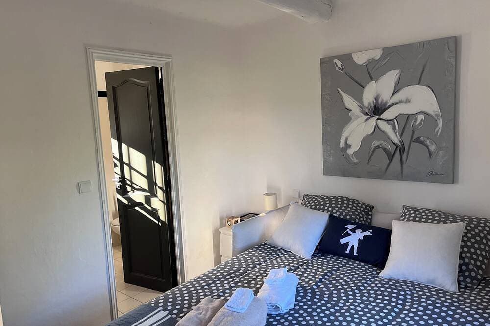 Foto 4 von 8: Studio 2 Personnes Au Calme A Peymeinade