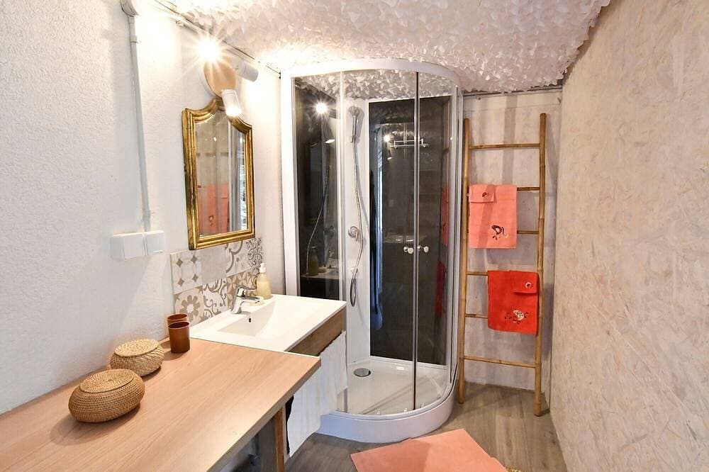 Foto 8 von 30: Ferienhaus 'Yourte Bulle De Sainte-Baume' mit WLAN