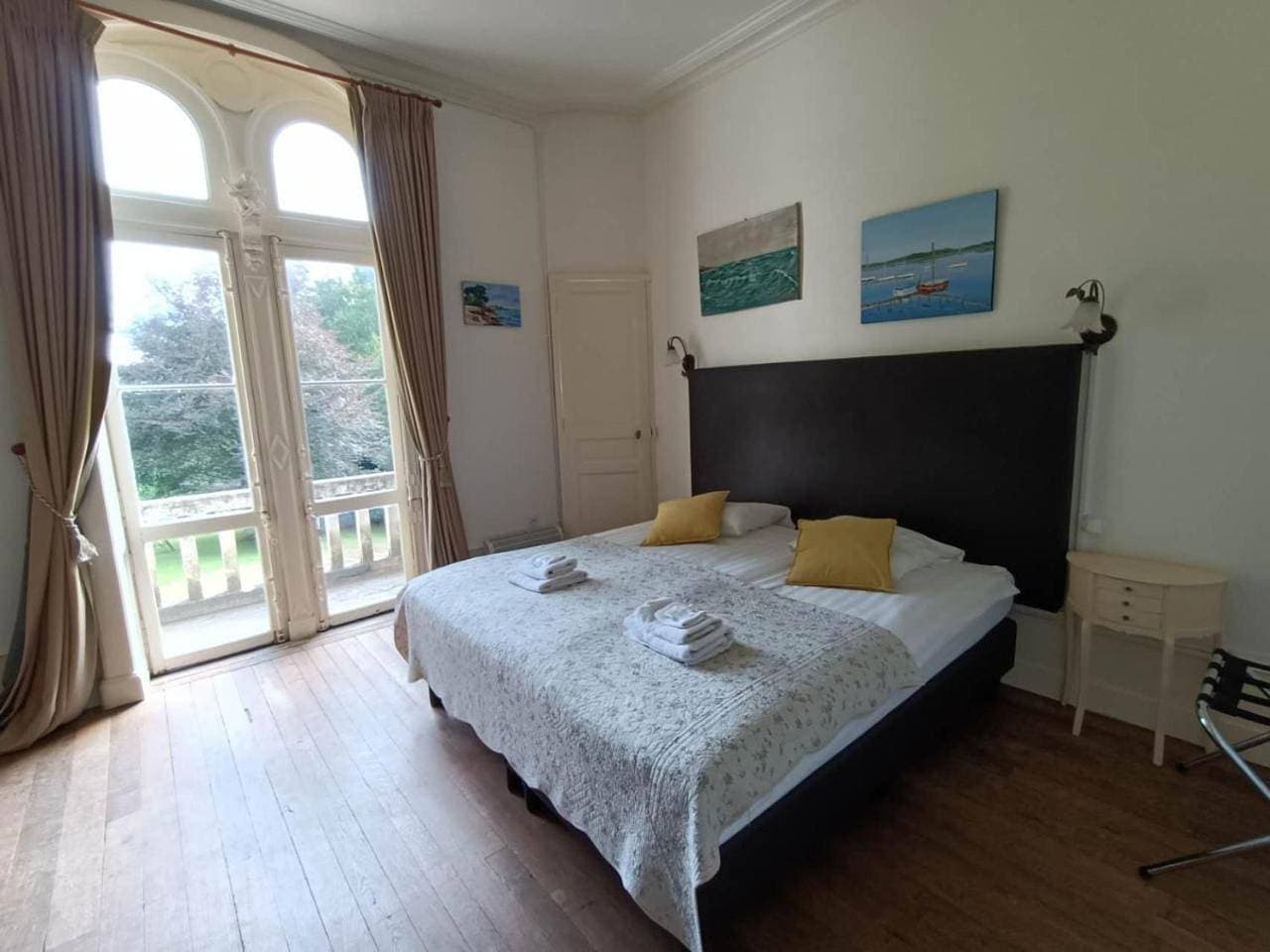Foto 7 von 10: King Room with Garden View