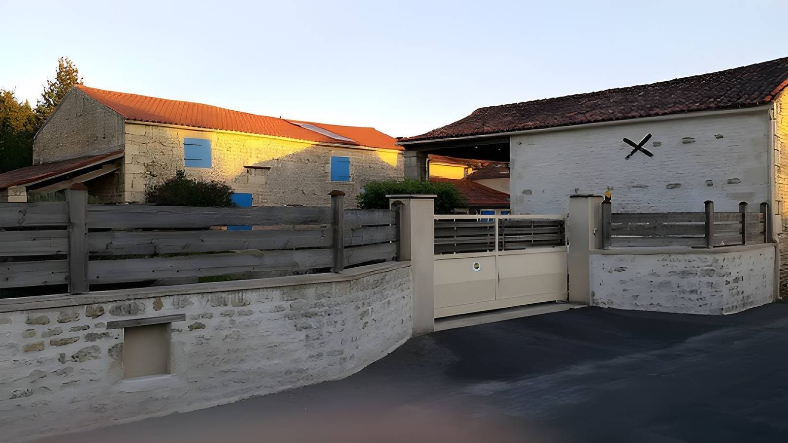 Foto 9 von 58: Gästezimmer 'Chez Jacques - Zen' mit privater Terrasse, WLAN und Klimaanlage