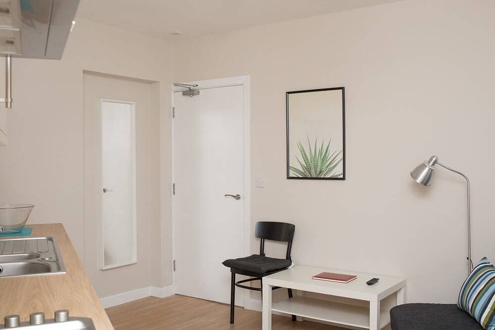 Foto 8 von 12: Apartment-Suite-Eigenes Badezimmer-Pg McQuaid